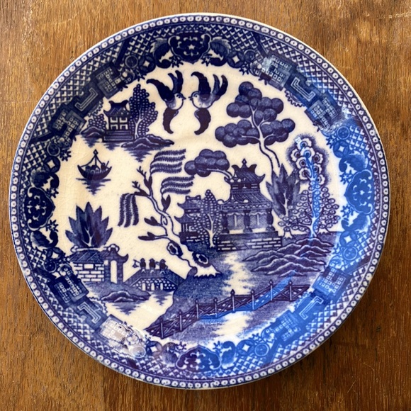 VIN Willow Ware by Royal China Underglaze E52 Transferware Small Porcelain Plate - Picture 8 of 16